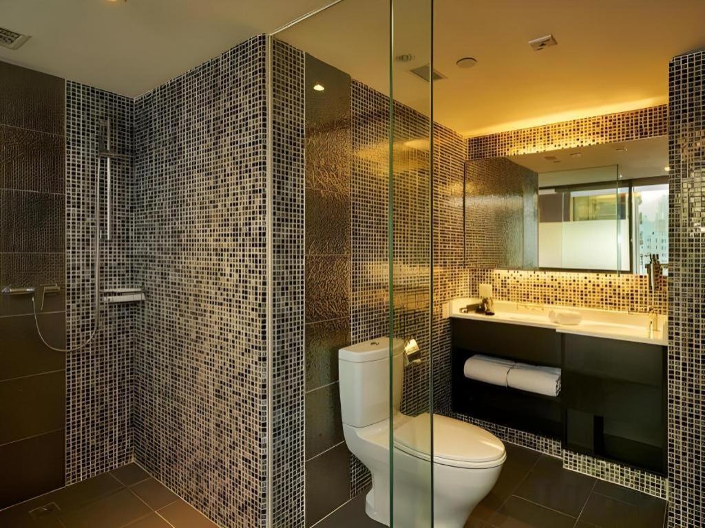 J Link Hotel 3*